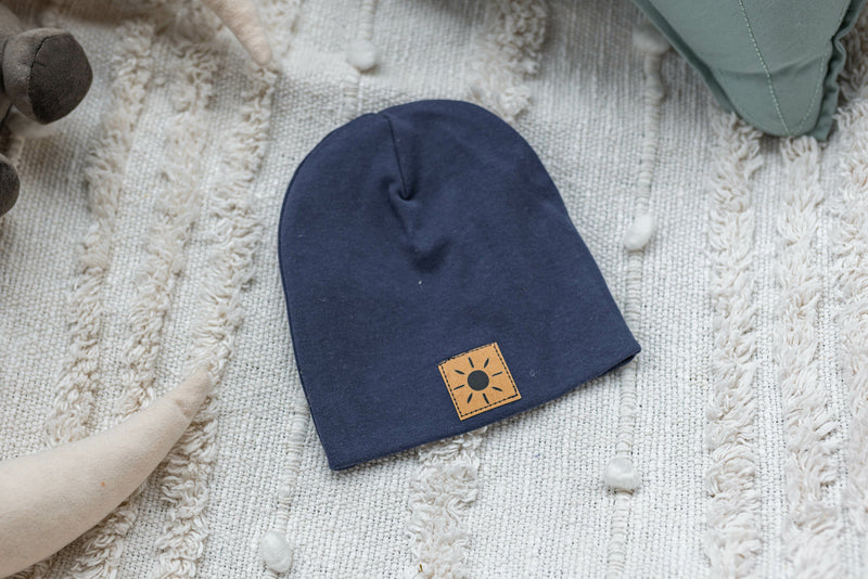 Newborn-Beanie mit Statement - Milli Wonka